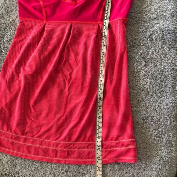 Lululemon tank top size 4 - Picture 5 of 6